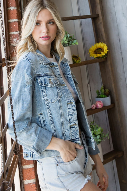 Veveret – Jeansjacke im Used-Look mit Knopfleiste