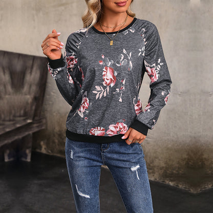 Herbst Damen tragen langärmliges bedrucktes Sweatshirt mit Rundhalsausschnitt