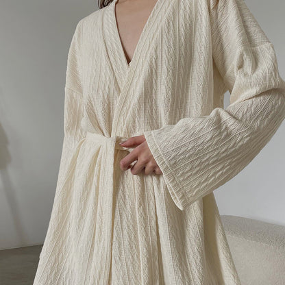 Cardigan tricoté à la mode d'automne, short à bretelles, pyjama à manches longues, trois pièces, ample et confortable, vêtements de maison pour femmes