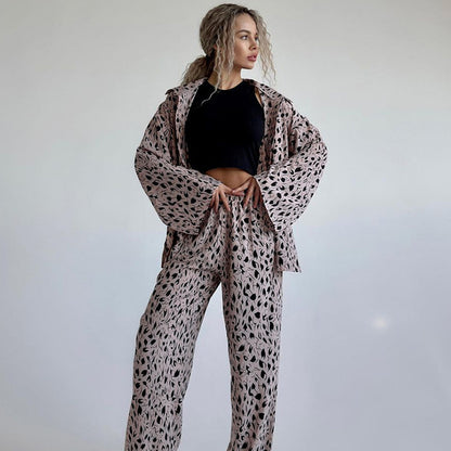 Pyjama à manches longues et pantalon en soie artificielle imprimé léopard, ensemble ample de deux pièces pour la maison pour femmes