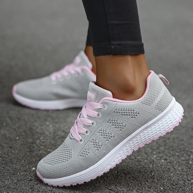 Baskets pour femmes 2024 Nouvelle mode Baskets respirantes Baskets confortables Tissu en maille À lacets Chaussures de tennis pour femmes pour femmes