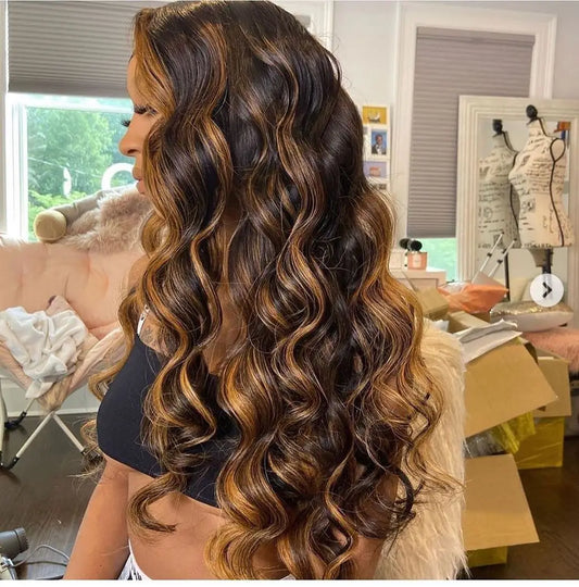 Perruque Lace Front Wig Body Wave 13x4 13x6 HD Highlight pour femmes, cheveux humains Remy P4/27, perruques en cheveux humains ombrés avec dentelle frontale