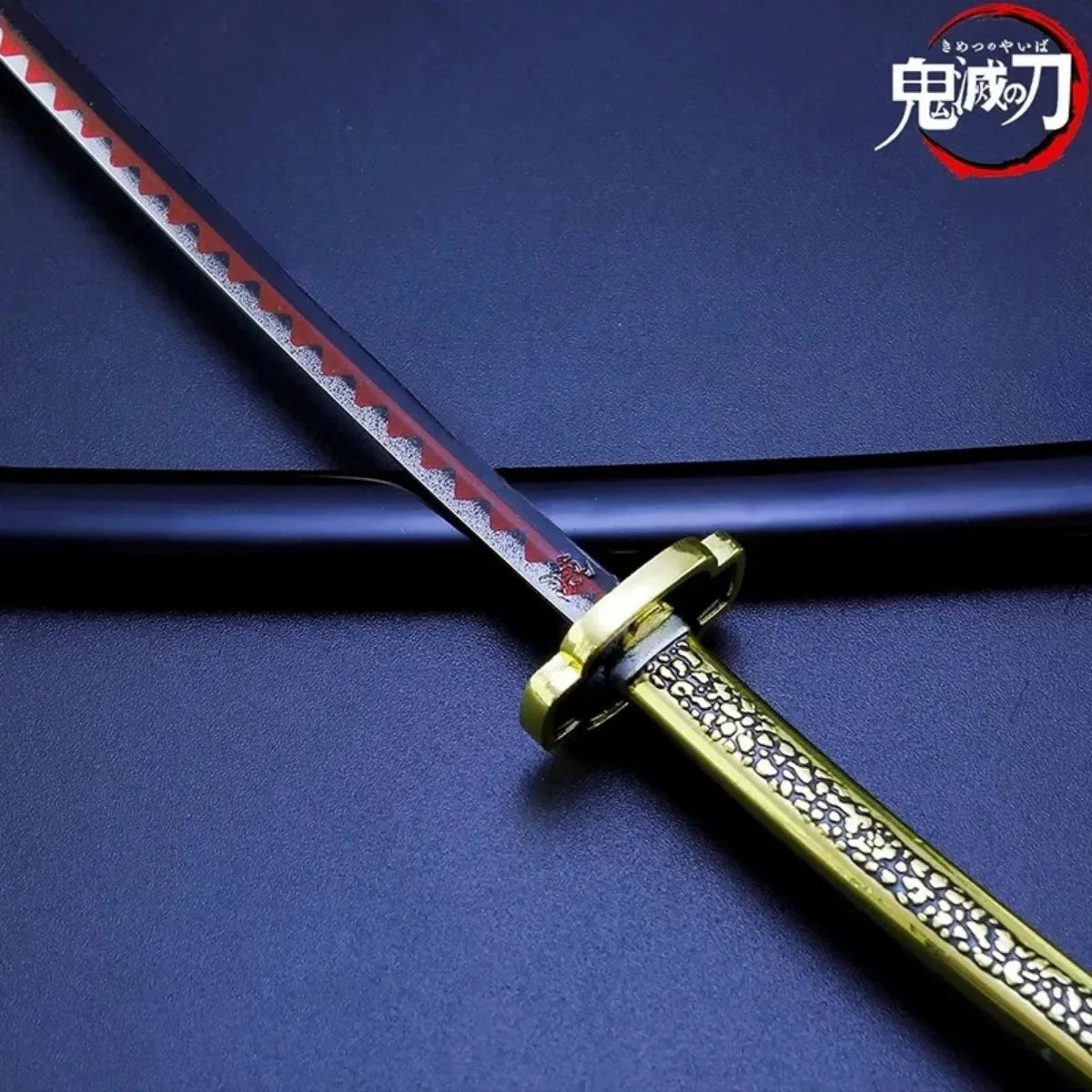 Épées Katana en métal de 25 cm, tueur de démons, modèle d'épée en métal avec fourreau, accessoires d'anime, jouet, cadeau, décoration de la maison