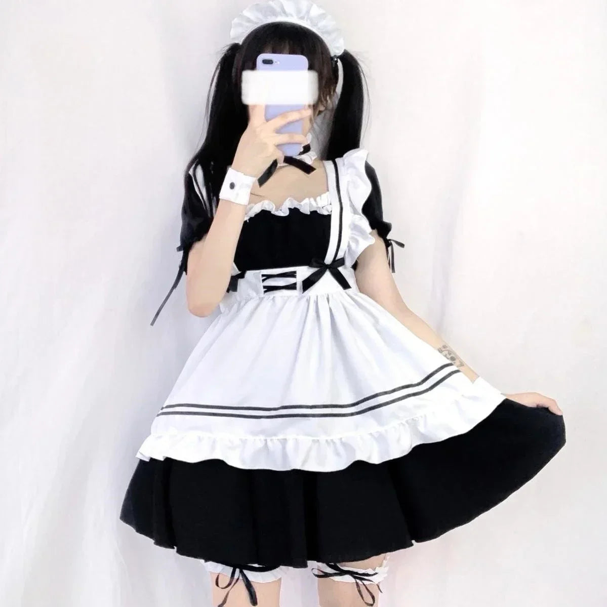 Costume de femme de chambre douce GameRed Wine Lolita 2024 6 pièces ensemble Costume de femme de chambre mignon Cosplay main